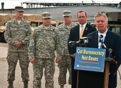 Lindsey Graham and military men