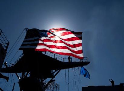 Flag and fighter jet