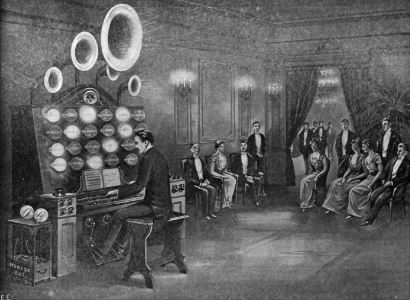 Old timepiano