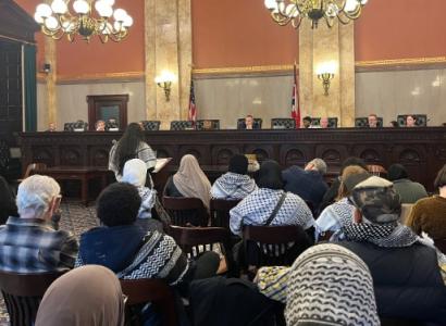 People protesting at Statehouse