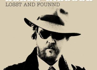 Album cover Losst and Found with Harry Nilsson in a jaunty hat