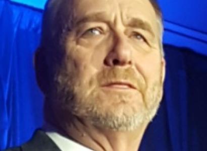 Middle aged white man