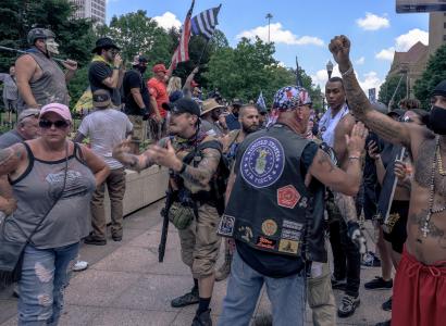 Lots of people at rally arguing
