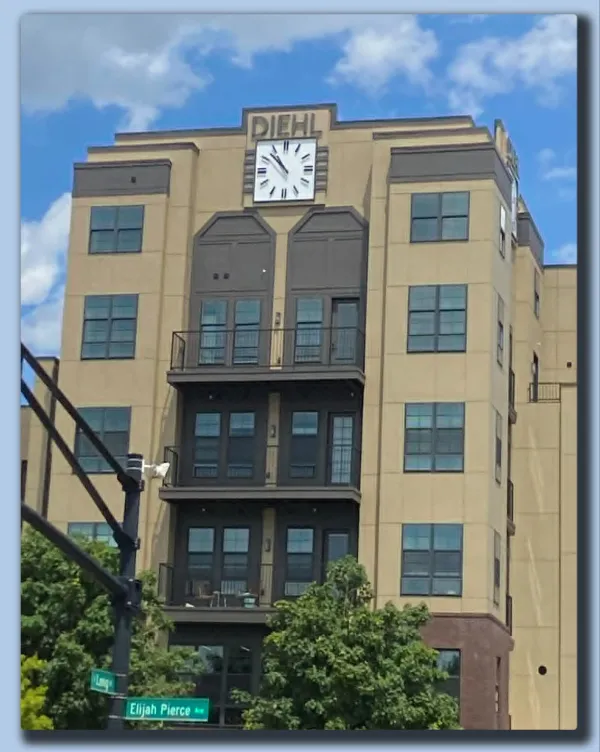 Apt building