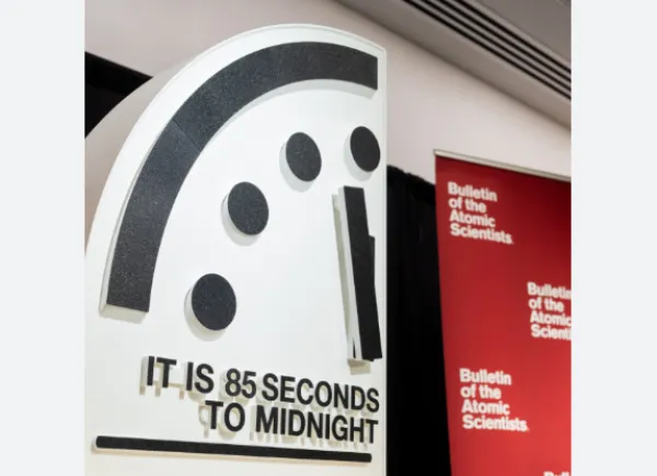 Doomsday clock