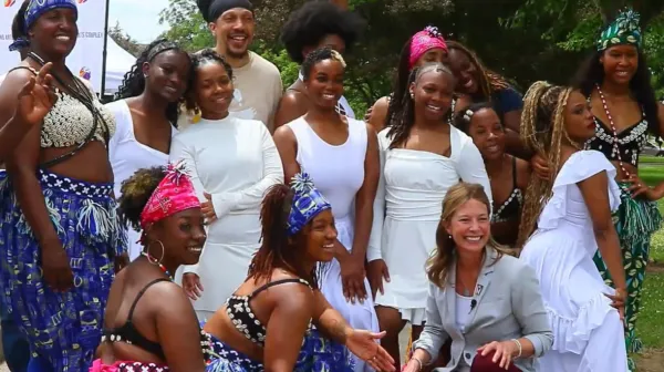 Amy with dancers