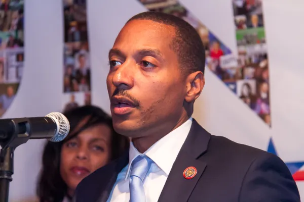 Kevin Boyce talking into a mic