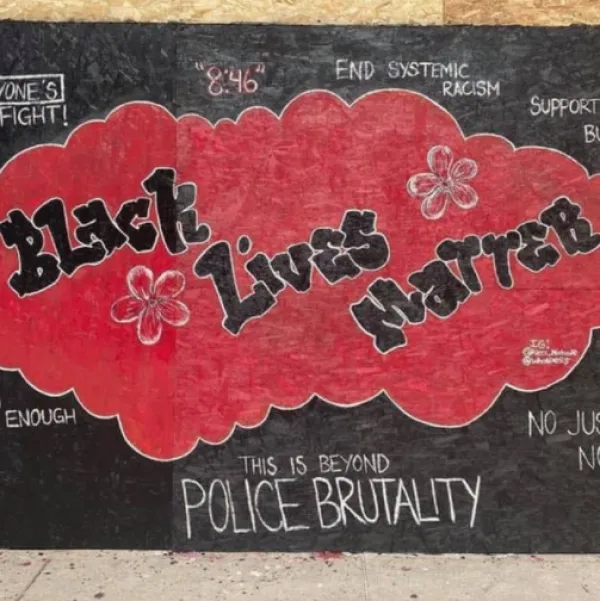 Art on wall saying Black Lives Matter