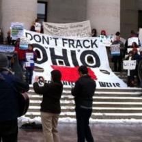 Protest about fracking at Ohio Statehouse