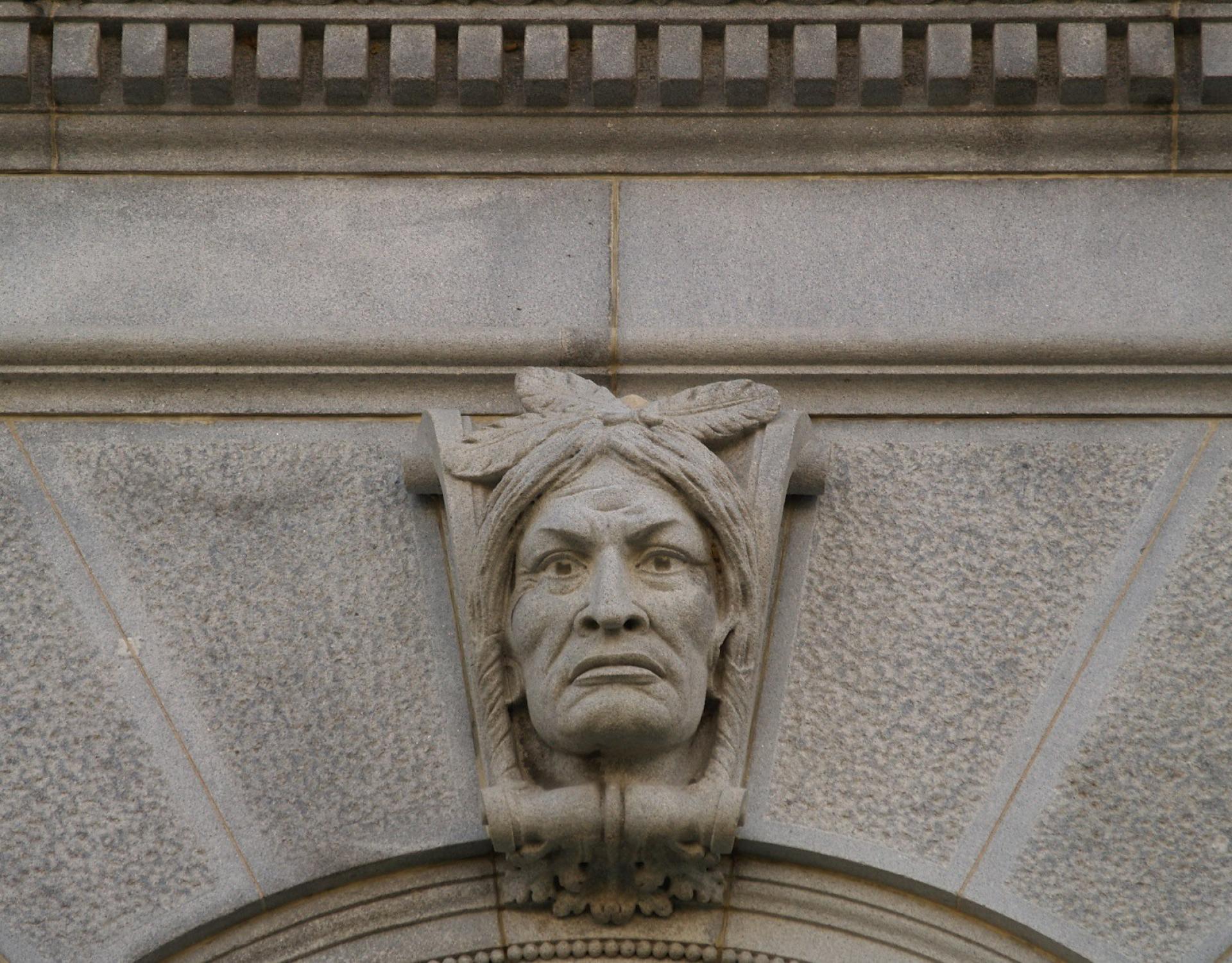 POrtyrait of "Library of Congress Keystone Portrait: Lakota Che-ta-wau-kou-va-ma-ni, 'The Hawk That Hunts Walking' or Lakota Chief Ito-na-gaju